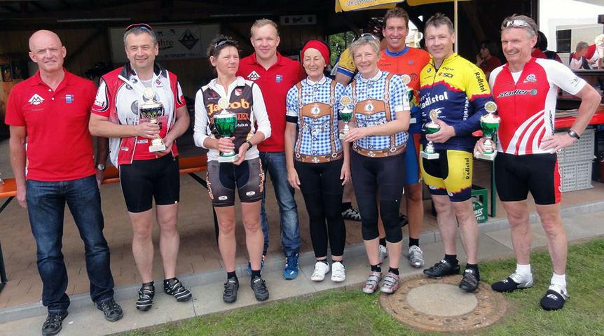 2014-rtf15-pokale-07-5865