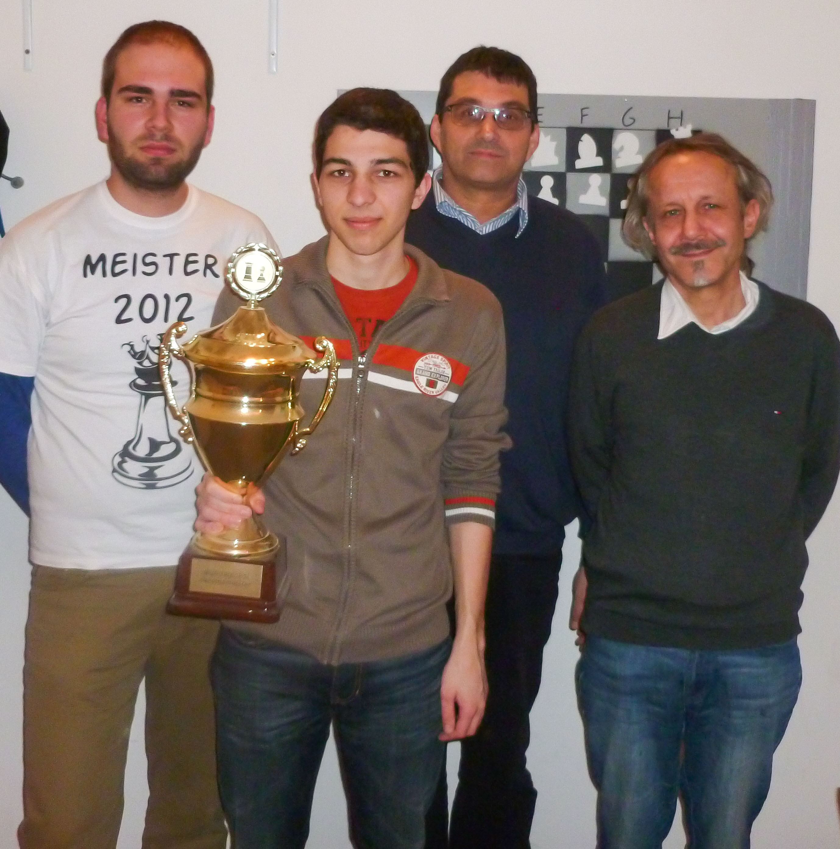 Die Sieger der Vereinsmeisterschaft 2014 mit Turnierleiter MIljan Jekic